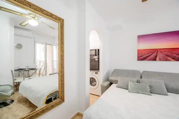 Apartamento Inteiro Acolhedor Perto Da Praia Torrevieja Ngoại thất bức ảnh