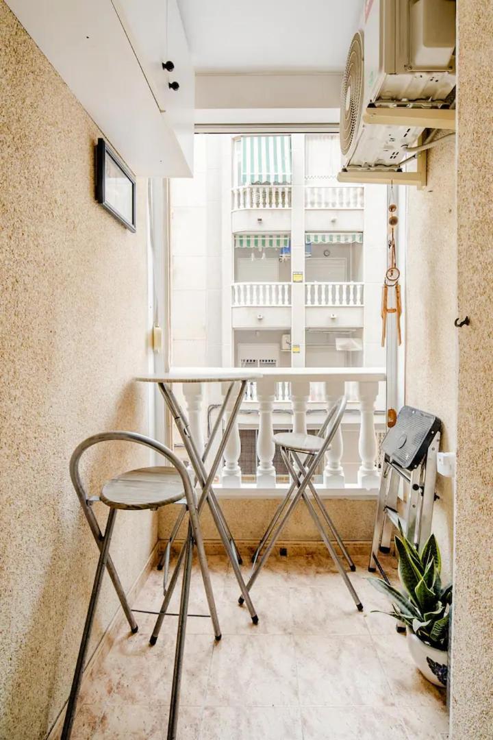 Apartamento Inteiro Acolhedor Perto Da Praia Torrevieja Ngoại thất bức ảnh